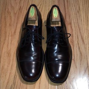 Johnston & Murphy men’s brown/mahogany dress shoes